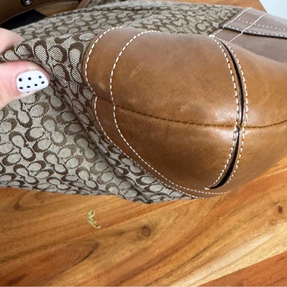 Coach Signature Monogram Tan Canvas Hobo Shoulder/...